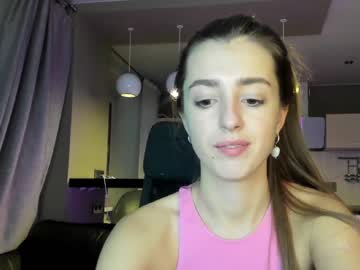 girl
        coy_amina_ cam image #329295