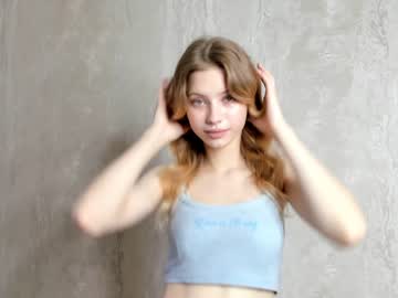 girl
        olivia_madyson cam image #1371701
