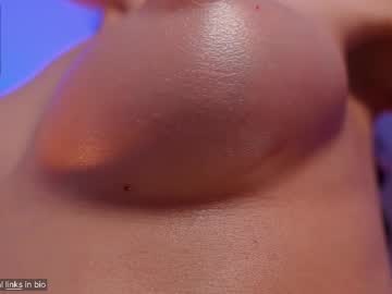 girl
        myliss cam image #4136007