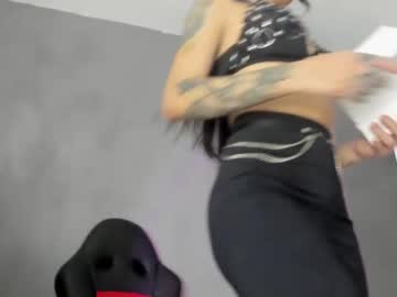 girl
        lonelly_lolly98 cam image #891464