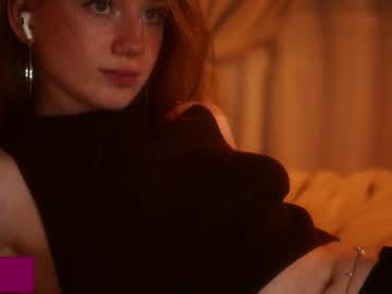 girl
        lizzy_blaze cam image #4524524