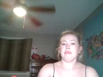 girl
        daisyblaze444 cam image #67648