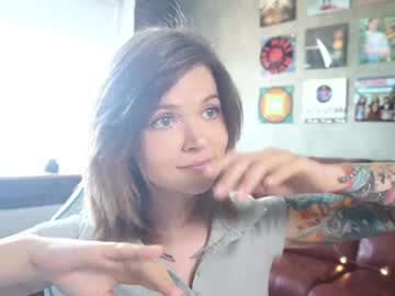 girl
        awondrr cam image #4603318