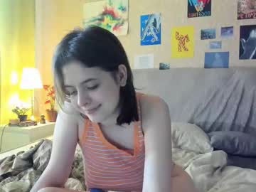girl
        nessaa_moree cam image #599528