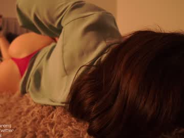 girl
        ms_seductive cam image #1554280