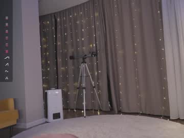 girl
        viaangel_ cam image #3734760