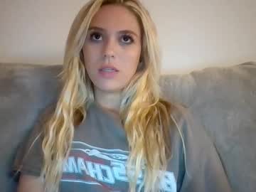 girl
        skyelynnxo cam image #4352699