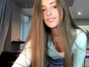 girl
        coy_amina_ cam image #159617