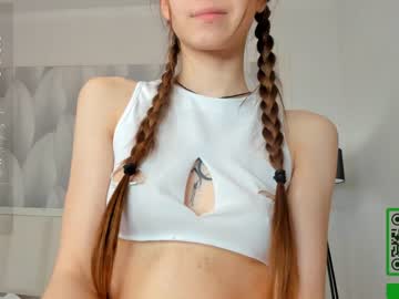 girl
        maebeste cam image #2498752