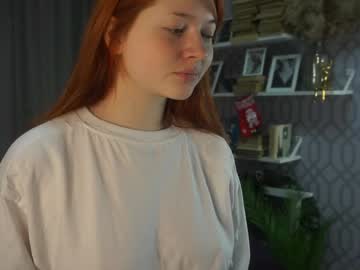 girl
        oliviagin cam image #3886547