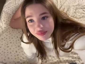 girl
        endlessmia cam image #4131323