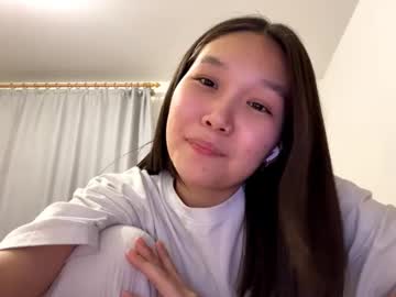 girl
        oracowee cam image #4523209