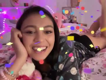 girl
        keirasworld cam image #4573291