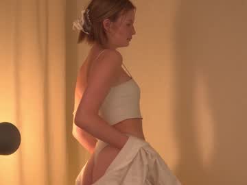 girl
        claireprincess cam image #2253518