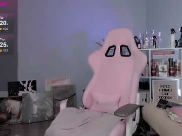 girl
        katkittykate cam image #3132104
