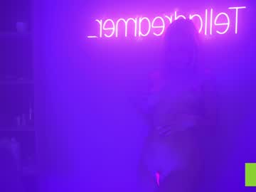 girl
        telladreamer_ cam image #3618038