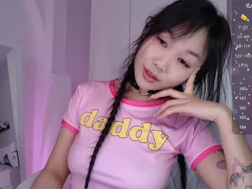 girl
        norma_blum cam image #3979850