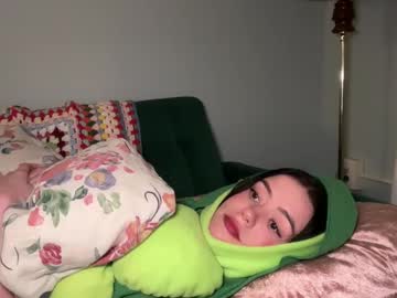 girl
        littlesugarpea cam image #4093571
