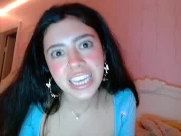 girl Close-up Pussy Web Cam Girls with savina_jade