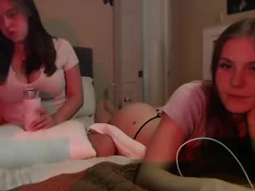 girl
        emilytaylorxo cam image #1230180