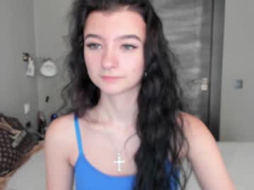girl
        angel_am cam image #2122072