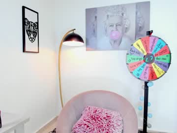 girl
        missniley cam image #1583169