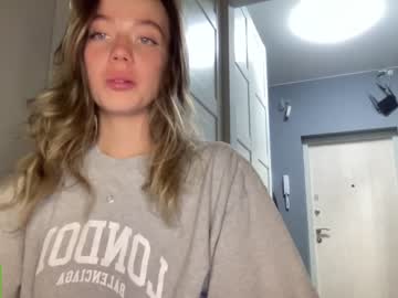 girl
        angel_from_sky cam image #2099317