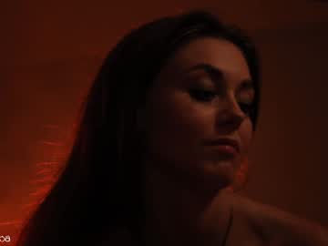 girl
        lettymoa cam image #3131632