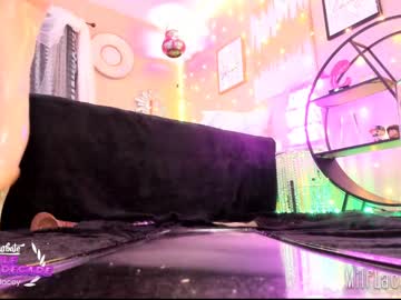 girl
        milf_lacey cam image #187049