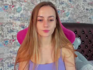 girl
        angelina_new cam image #120279