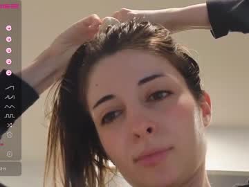 girl
        rosykindred cam image #865247
