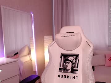 girl
        vonnalein cam image #2959653