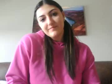 girl
        lynn1717 cam image #276269