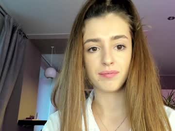 girl
        coy_amina_ cam image #38540