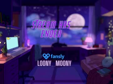 girl
        loony_moony cam image #1045855