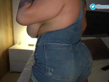 girl
        laurasophya cam image #3912626
