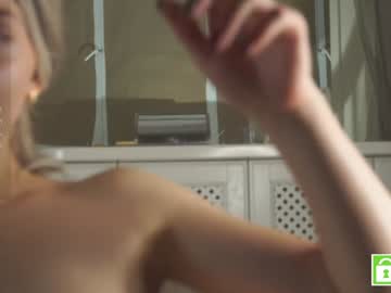 girl
        checkmypeach cam image #3379449