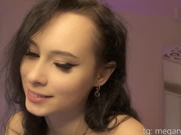 girl
        top_of_passion cam image #4179310