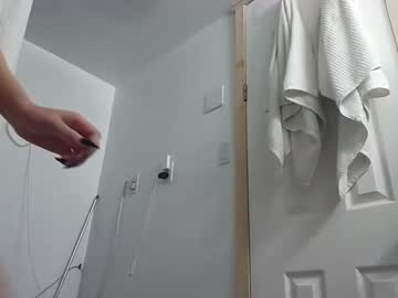 girl
        ricebunnybaby cam image #2213665