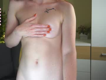 girl
        melissa_redhead cam image #1641119