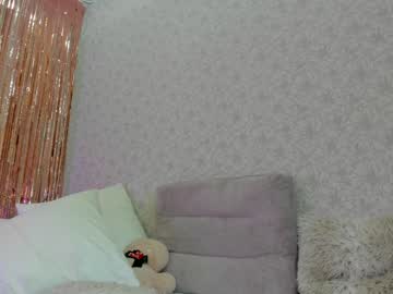 girl
        crystalnut cam image #3754952