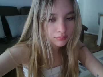 girl
        pinkilola cam image #3776846