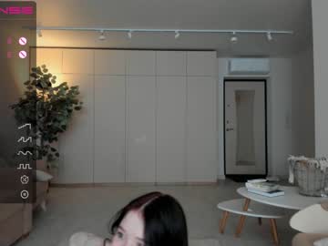 girl
        oki_dokie cam image #1237174