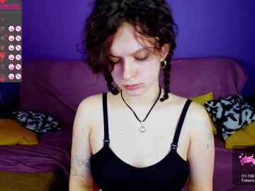 girl
        eva__foxy cam image #577475