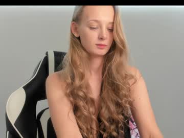 girl
        your__stephany cam image #3629328