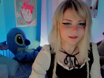 girl
        ronnie_neko cam image #1453221
