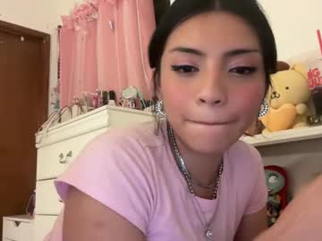 girl
        purpl3h4z3 cam image #3674863