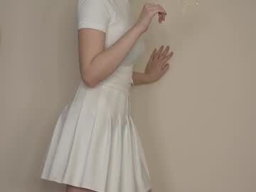 girl
        cant_fool_heart cam image #4507685
