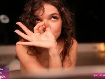 girl
        loollypop24 cam image #4442605