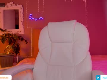 girl
        nancydiamonds cam image #1889437